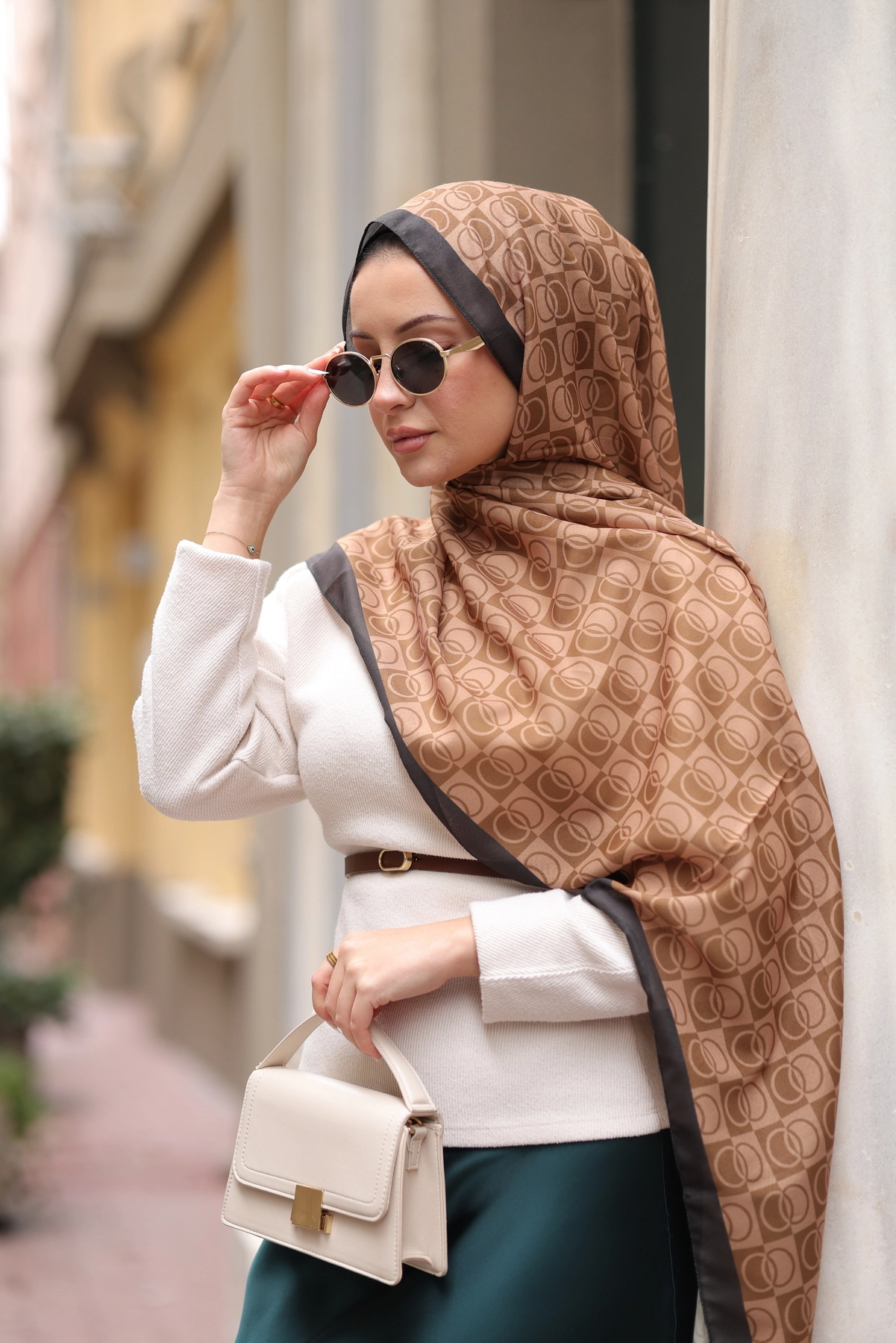 Şal -Kampanyalı Şal Koleksiyonu – Uygun Fiyat, Modern Tarz”