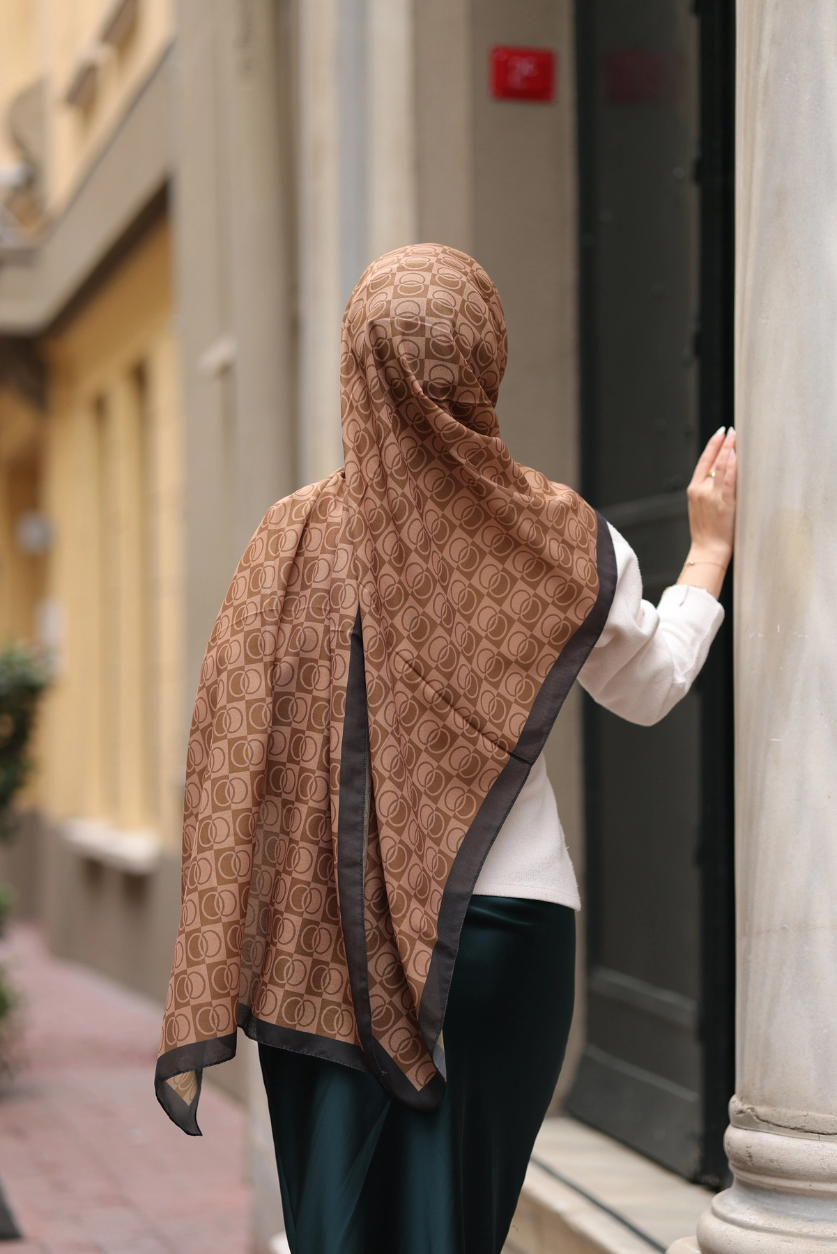 Şal -Kampanyalı Şal Koleksiyonu – Uygun Fiyat, Modern Tarz”