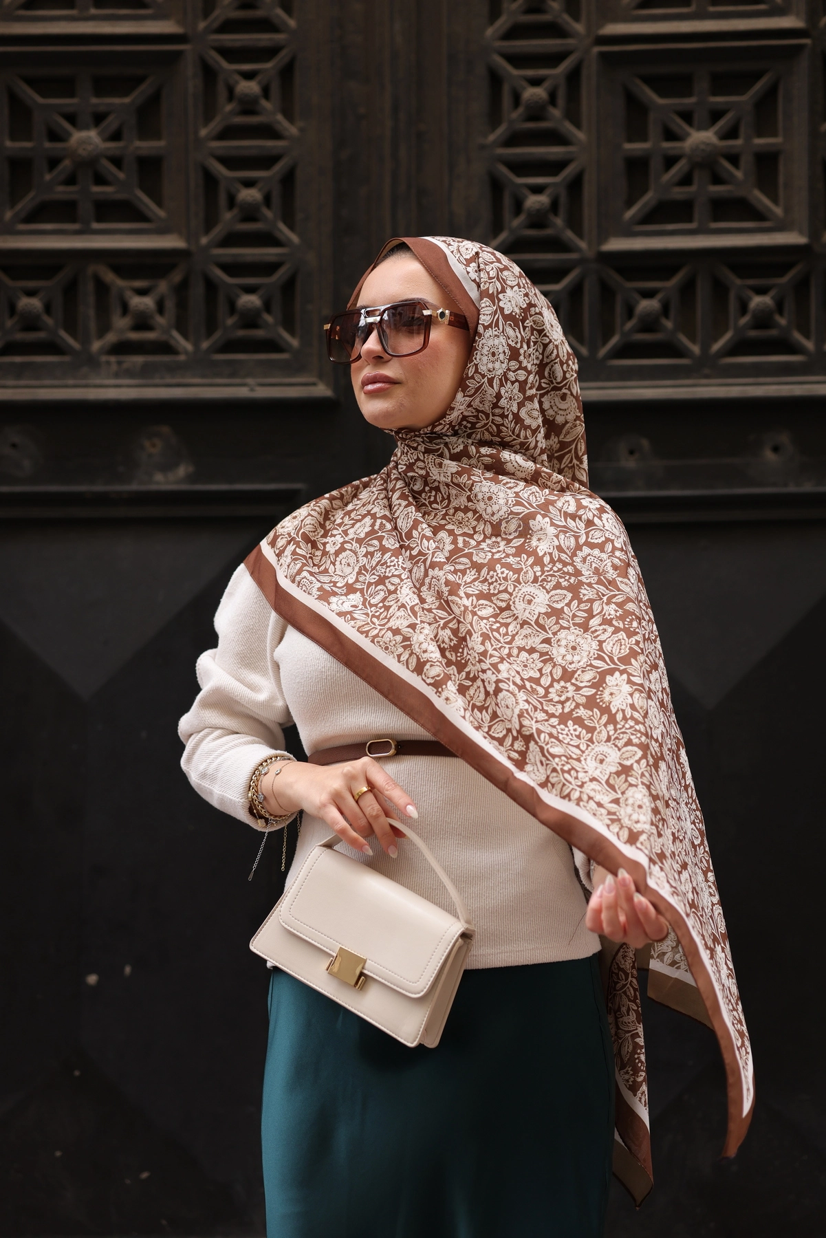 Şal -Kampanyalı Şal Koleksiyonu – Uygun Fiyat, Modern Tarz”