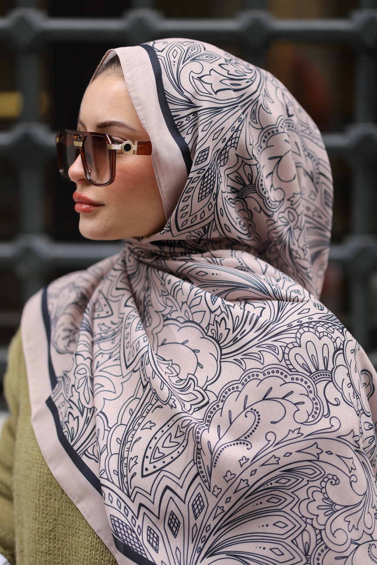 Şal -Kampanyalı Şal Koleksiyonu – Uygun Fiyat, Modern Tarz”